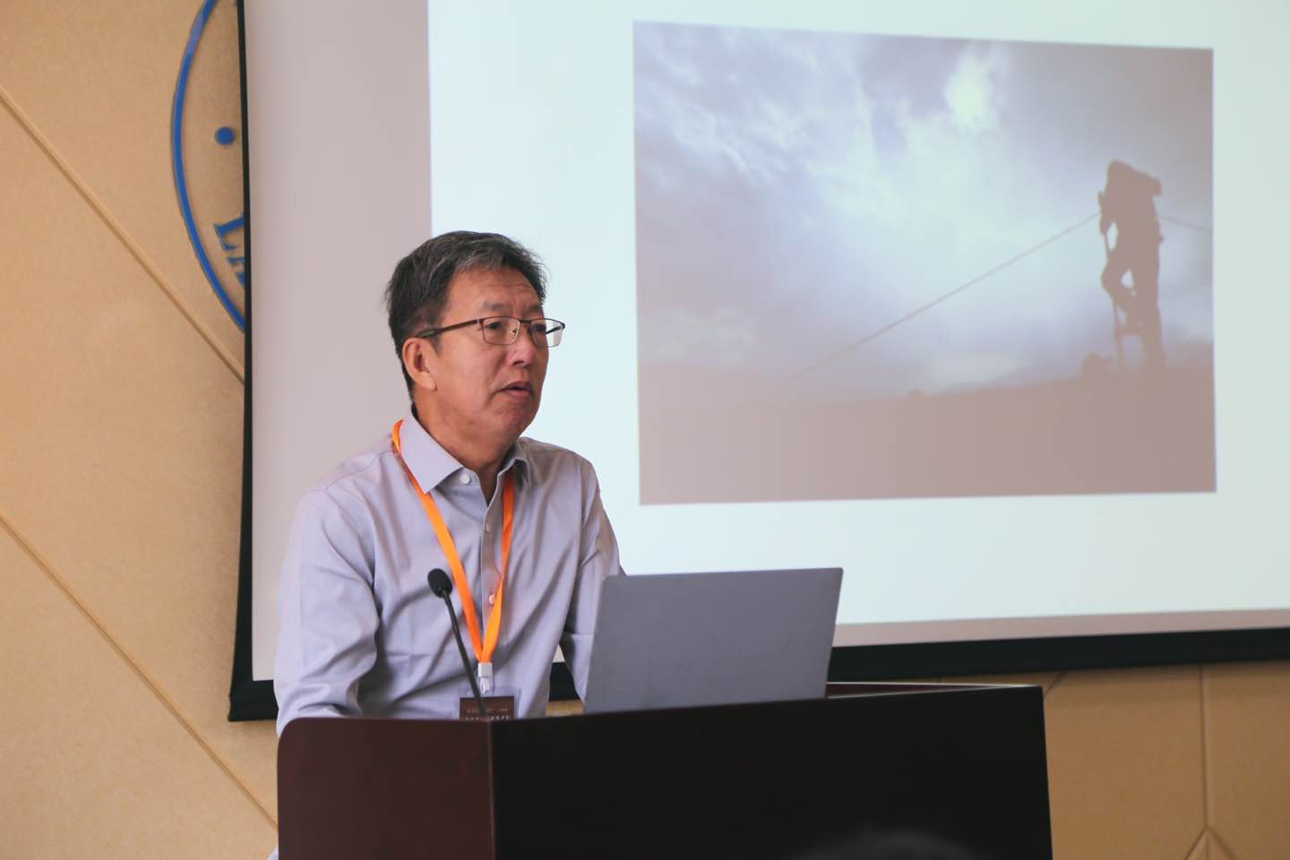 丛老师图7.jpg