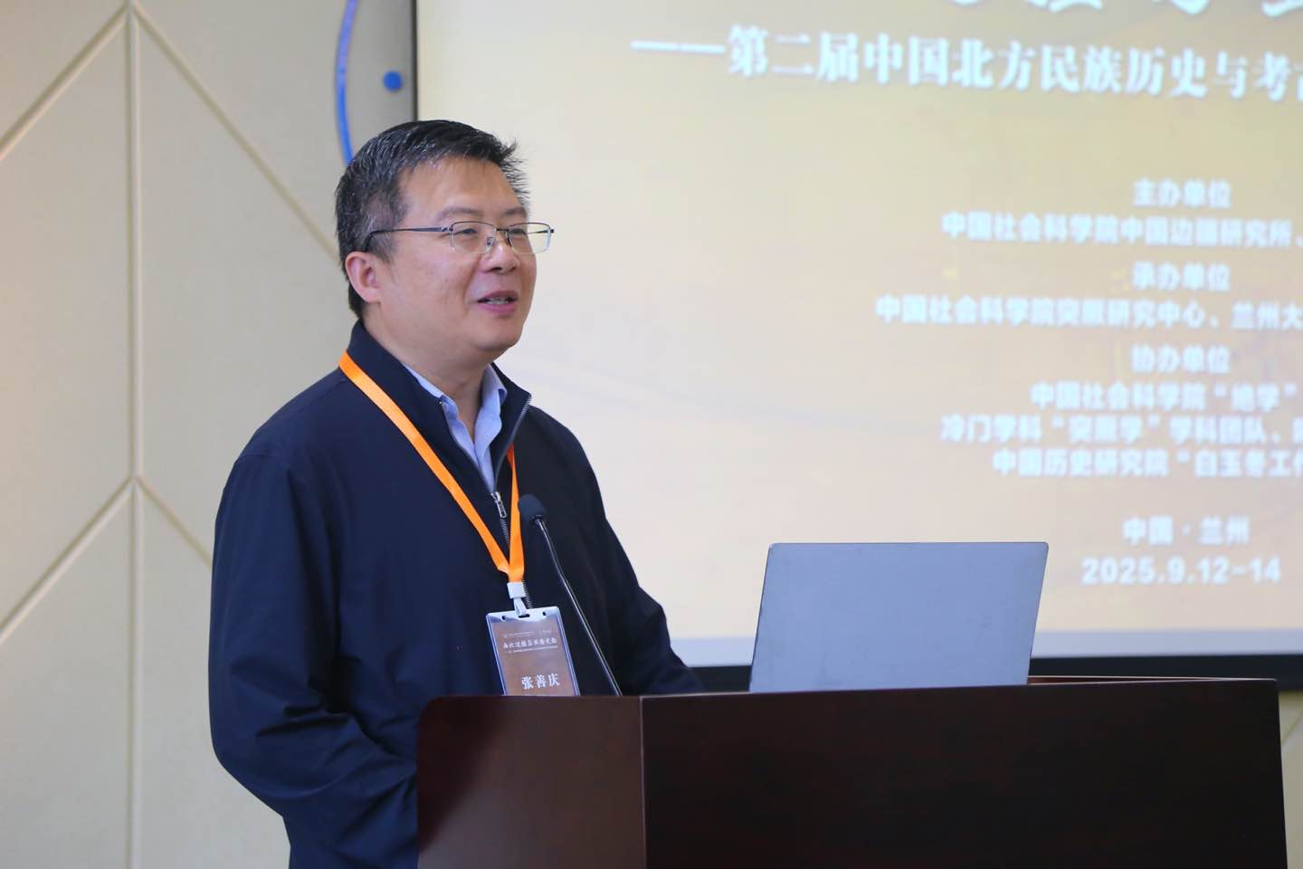 院长图片4.jpg
